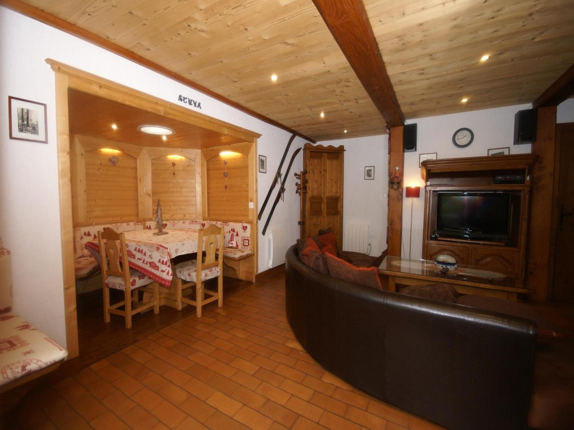 Charming Chalet In Ventron With Terrace Exterior photo